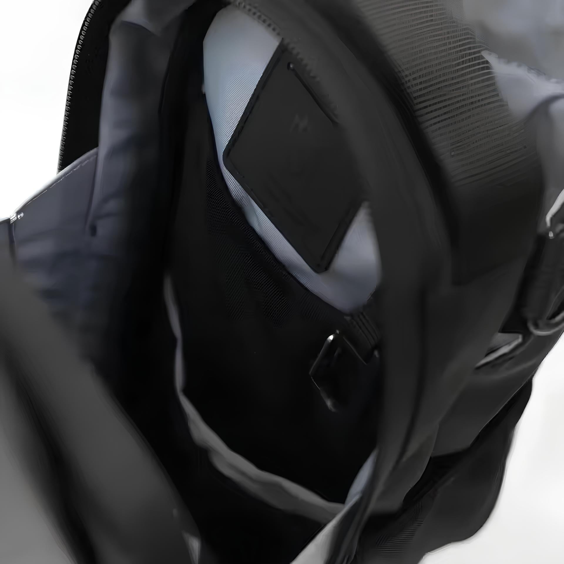 IronGrip™ – Bag Magnética Garrafa Celular